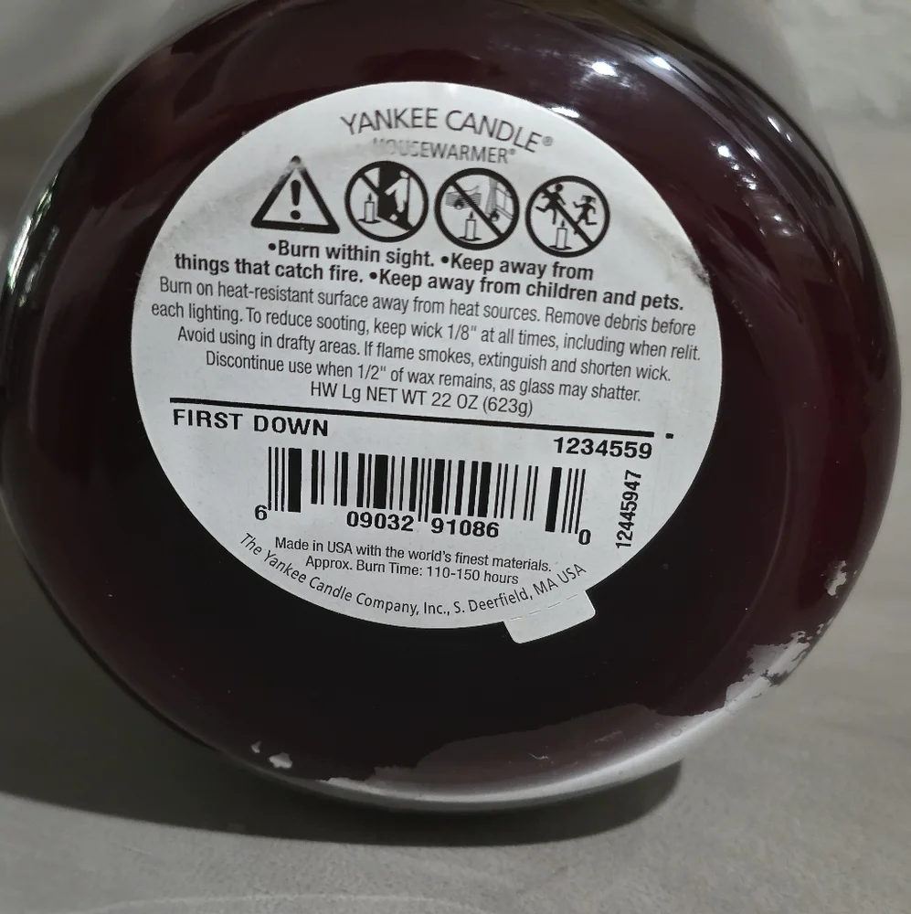 NEW Yankee Candle‎ First Down Football Collectors Edition 22Oz 2014 RARE Retired